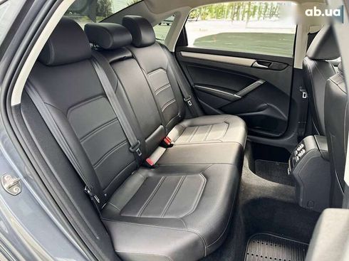 Volkswagen Passat 2021 - фото 22