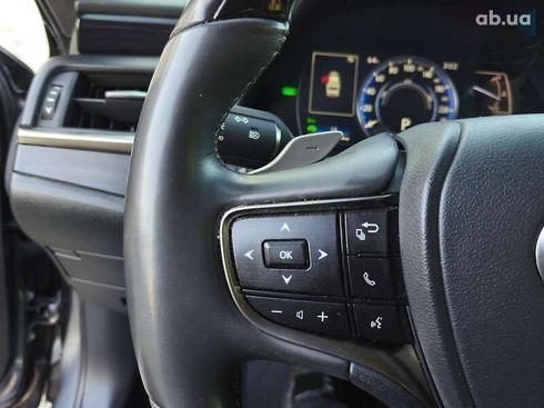 Lexus ES 2021 - фото 26