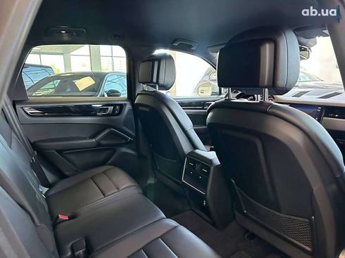 Porsche Cayenne 2022 - фото 19