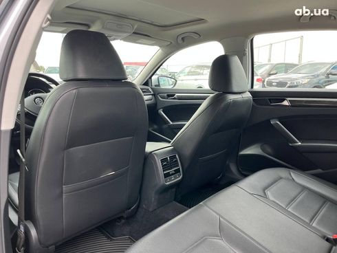 Volkswagen passat b8 2018 серый - фото 26