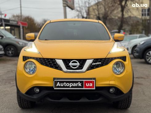 Nissan Juke 2017 желтый - фото 6