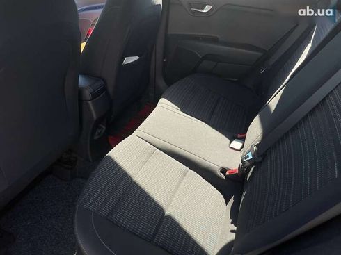 Kia Stonic 2020 - фото 12
