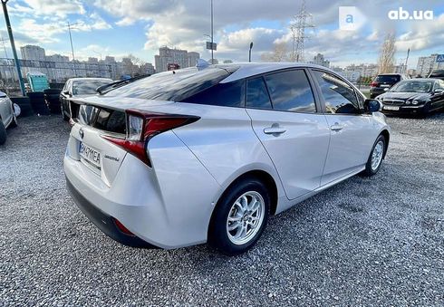 Toyota Prius 2019 - фото 8