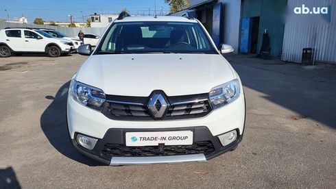 Renault Sandero Stepway 2019 - фото 3