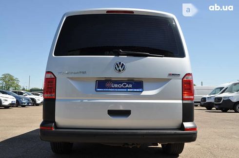 Volkswagen Multivan 2019 - фото 7