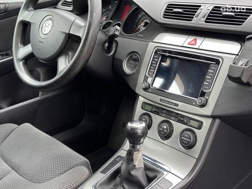 Volkswagen passat b6 2007 черный - фото 32