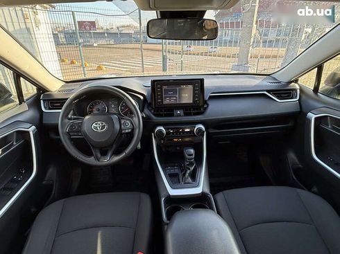 Toyota RAV4 2018 - фото 19