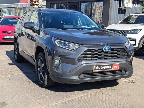 Toyota RAV4 2020 серый - фото 3