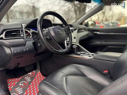 Toyota Camry 2019 - фото 27