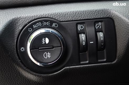 Chevrolet Cruze 2011 белый - фото 16