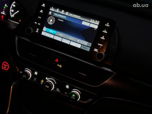 Honda Accord 2022 серый - фото 23