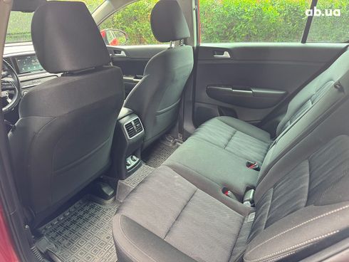 Kia Sportage 2020 красный - фото 17