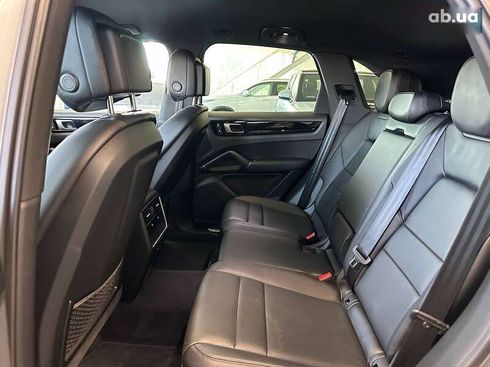Porsche Cayenne 2022 - фото 18