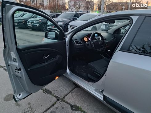 Renault Megane 2012 серый - фото 17