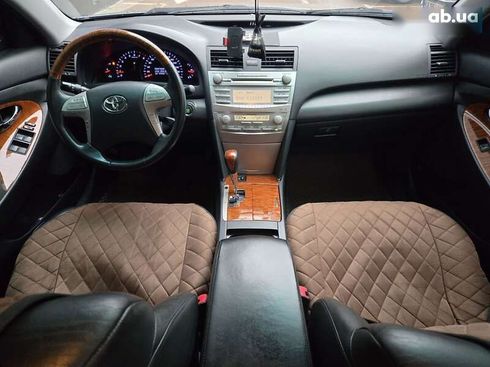 Toyota Camry 2010 - фото 20