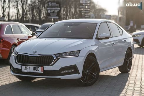 Skoda Octavia 2021 - фото 2