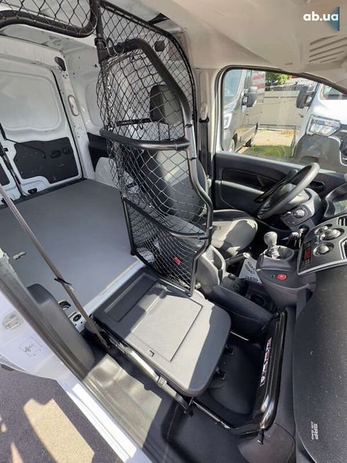 Renault Kangoo 2020 - фото 27