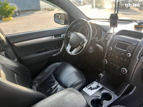 Kia Sorento 2010 коричневый - фото 33