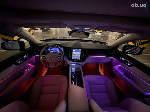 Volvo XC60 2023 - фото 16