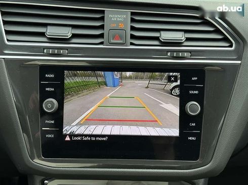 Volkswagen Tiguan 2022 - фото 18