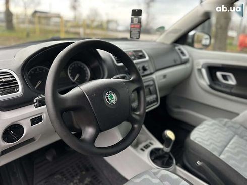 Skoda Fabia 2008 - фото 20