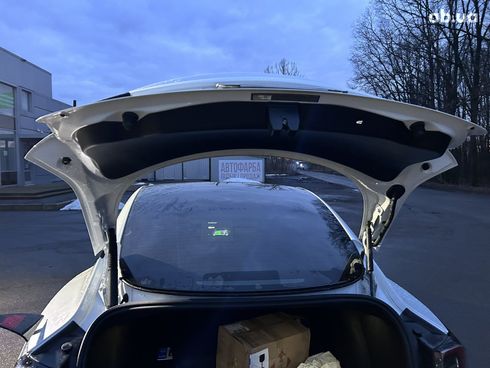 Tesla Model 3 2021 белый - фото 12