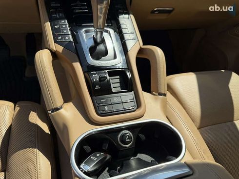 Porsche Cayenne 2016 - фото 21