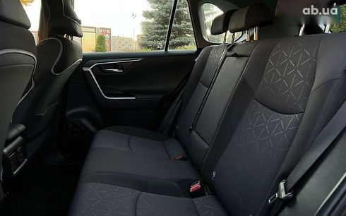 Toyota RAV4 2020 - фото 20