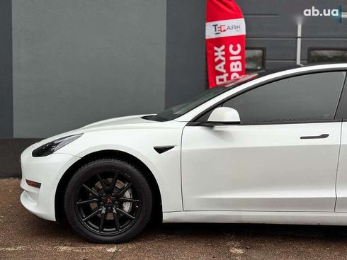 Tesla Model 3 2022 - фото 5