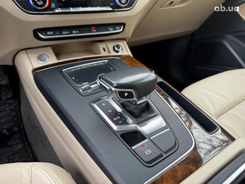 Audi Q5 2017 синий - фото 28