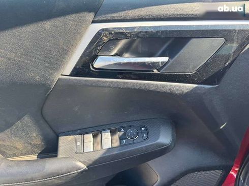 Mitsubishi Outlander 2022 - фото 10