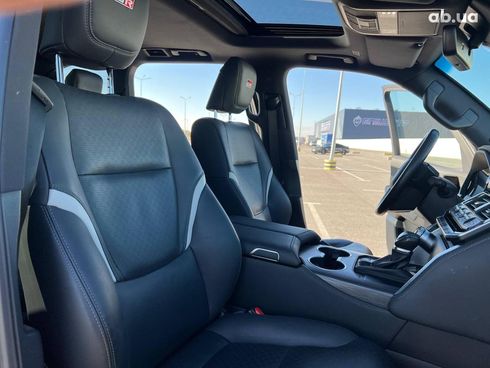 Toyota Land Cruiser 2022 серый - фото 47