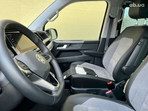 Volkswagen Multivan 2021 - фото 12