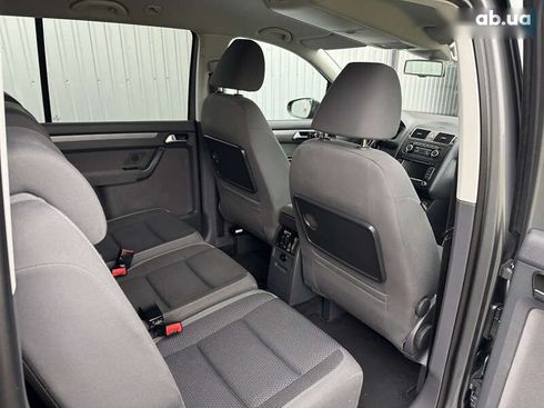 Volkswagen Touran 2011 - фото 29