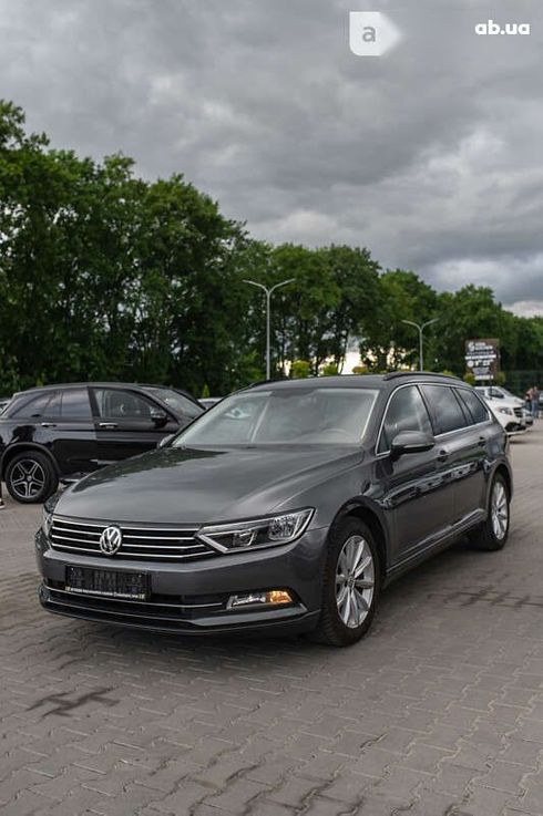 Volkswagen Passat 2017 - фото 16