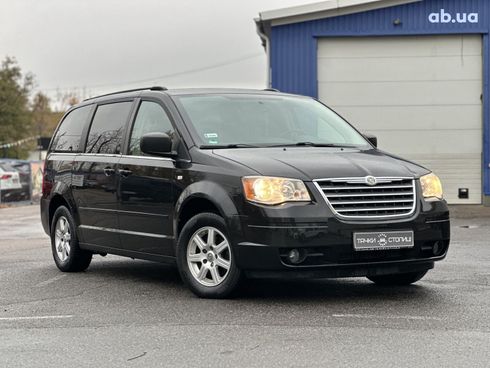 Chrysler Voyager 2010 черный - фото 3