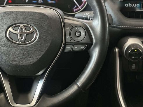 Toyota RAV4 2020 - фото 28