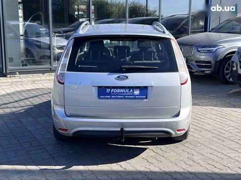 Ford Focus 2010 - фото 13