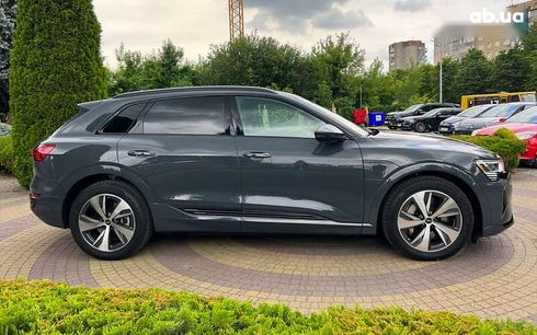Audi Q8 e-tron 2024 - фото 8