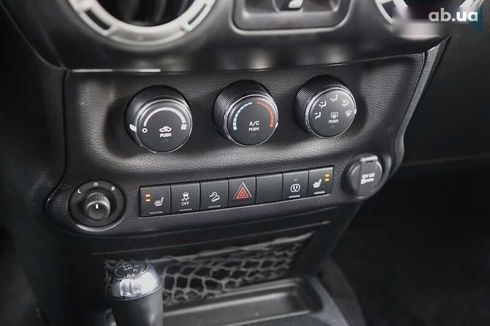 Jeep Wrangler 2016 - фото 18