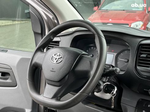 Toyota ProAce 2020 серый - фото 18