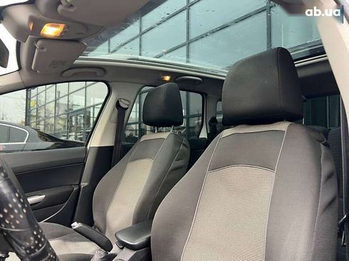 Peugeot 308 2011 - фото 21