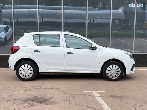 Renault Sandero 2021 - фото 7