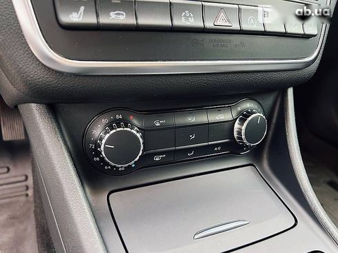 Mercedes-Benz GLA 250 2015 - фото 17