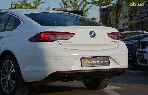 Buick Regal 2018 - фото 11