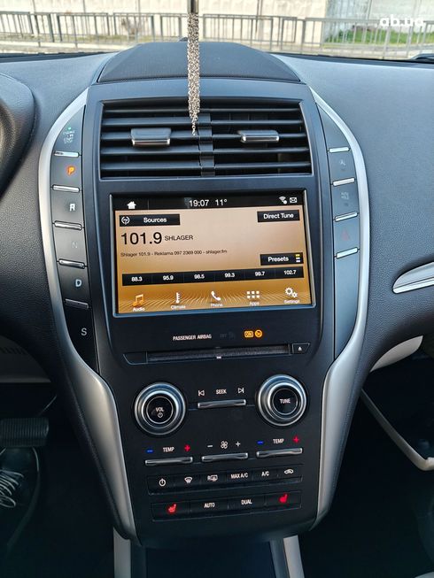 Lincoln MKC 2018 синий - фото 18