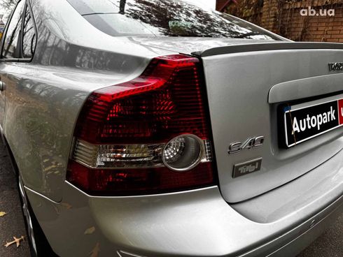 Volvo S40 2005 серый - фото 9
