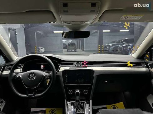 Volkswagen Passat 2018 - фото 16