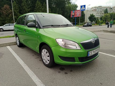 Skoda Fabia 2014 зеленый - фото 11