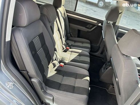 Volkswagen Touran 2008 - фото 26